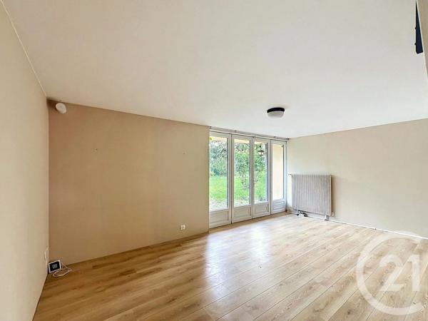 Maison à vendre  8 pièces - 137,14 m 2   LE CENDRE  - 63