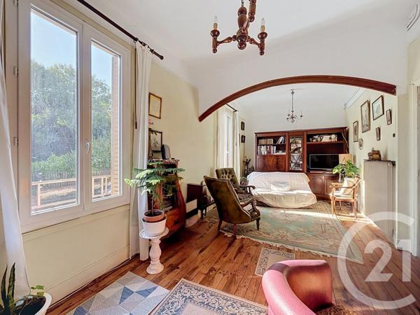 Maison à vendre  8 pièces - 137,14 m 2   LE CENDRE  - 63