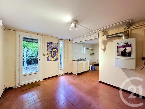 Maison à vendre  8 pièces - 137,14 m 2   LE CENDRE  - 63