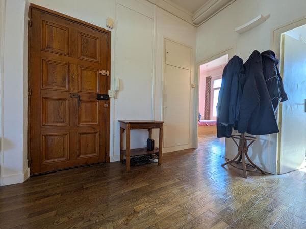 Appartement 3 pièces à vendre au coeur de Tours, Vue sur Loire!