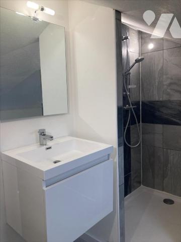 OISSEL - Maison de Ville vendue louée (70 m² habitables - 79 m² au sol) - 2 Chambres