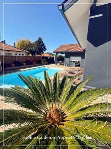 Maison Narrosse 8 pièce(s) 250 m2