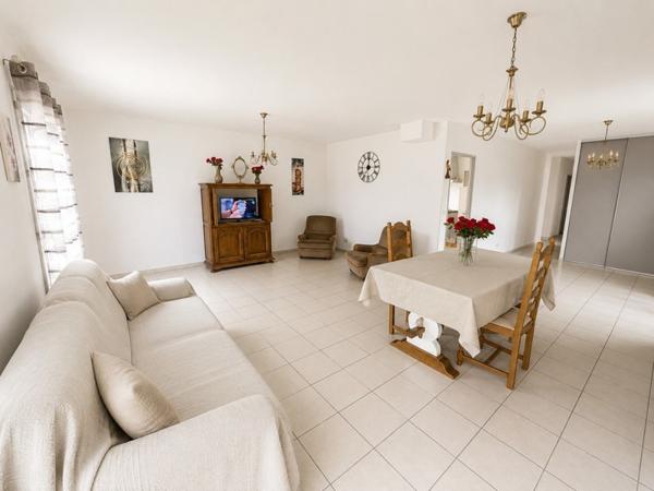 Maison à vendre 281 400 € Morestel 4 p 108 m² DPE C