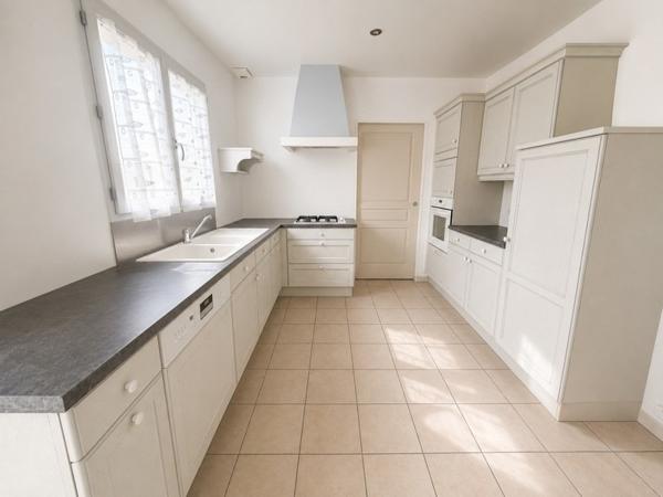 Maison à vendre 281 400 € Morestel 4 p 108 m² DPE C