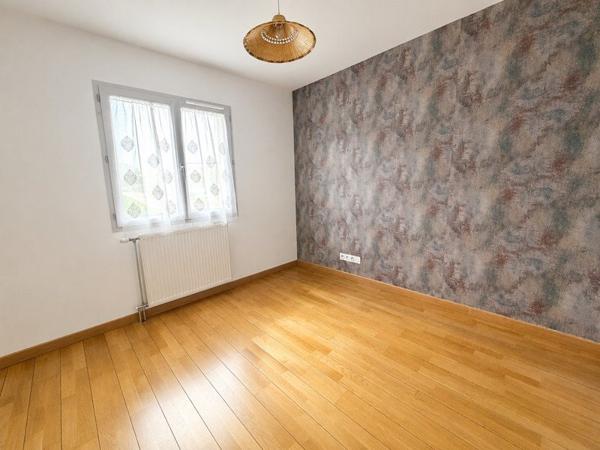 Maison à vendre 281 400 € Morestel 4 p 108 m² DPE C
