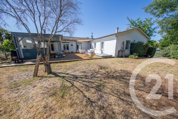 Maison à vendre  7 pièces - 146,16 m 2   ST MEDARD EN JALLES  - 33