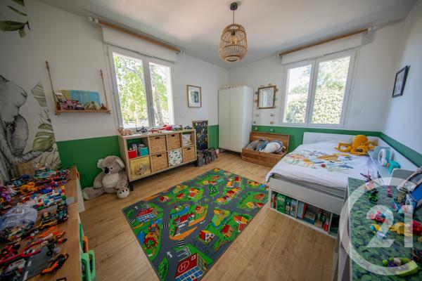 Maison à vendre  7 pièces - 146,16 m 2   ST MEDARD EN JALLES  - 33