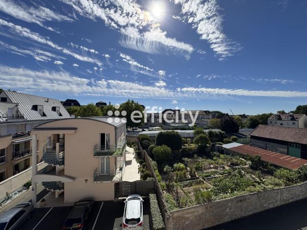 Appartement
         4 pièces
        - 118 m² 290 000 € *