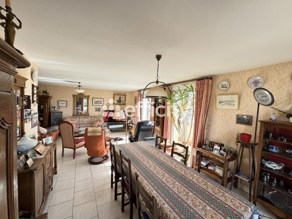 Appartement
         4 pièces
        - 118 m² 290 000 € *