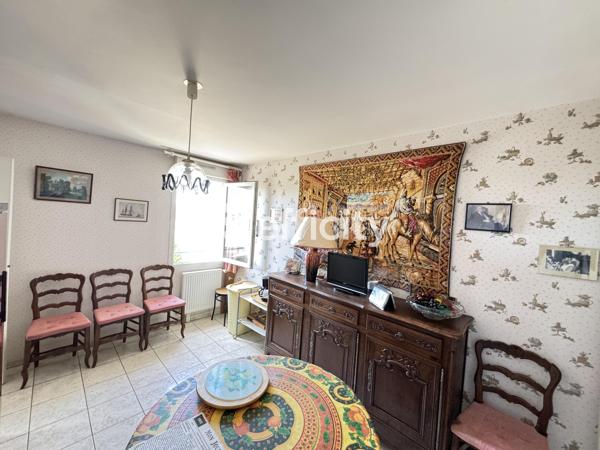 Appartement
         4 pièces
        - 118 m² 290 000 € *