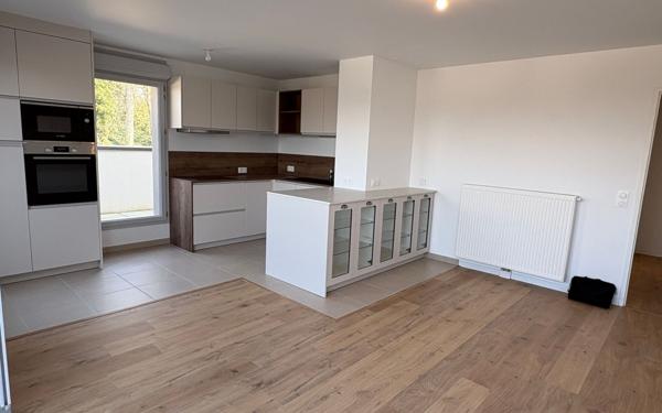 Appartement à vendre    4 pièces • 110 m2 Pont-de-Metz