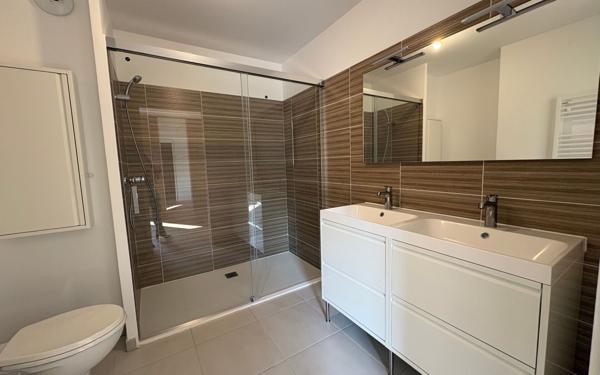 Appartement à vendre    4 pièces • 110 m2 Pont-de-Metz