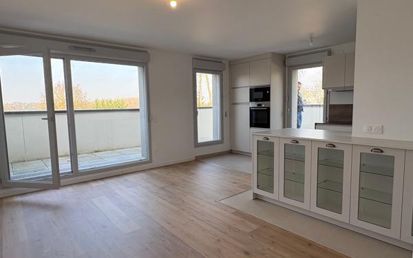 Appartement à vendre    4 pièces • 110 m2 Pont-de-Metz