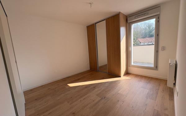 Appartement à vendre    4 pièces • 110 m2 Pont-de-Metz