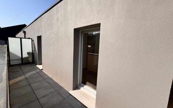 Appartement à vendre    4 pièces • 110 m2 Pont-de-Metz