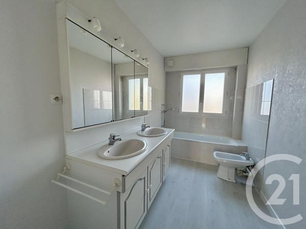 Maison à vendre  4 pièces - 95 m2 LA ROCHE SUR YON - 85