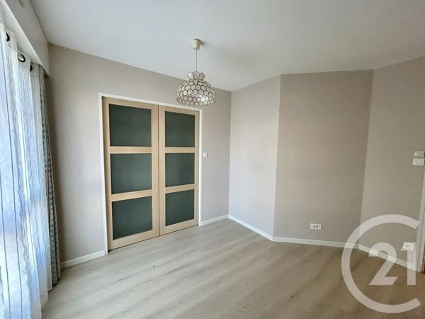 Maison à vendre  4 pièces - 95 m2 LA ROCHE SUR YON - 85