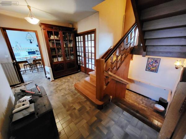 Maison à restaurer à vendre à Ussel en Corrèze (19200), ref : um 1304