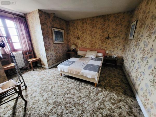 Maison à restaurer à vendre à Ussel en Corrèze (19200), ref : um 1304