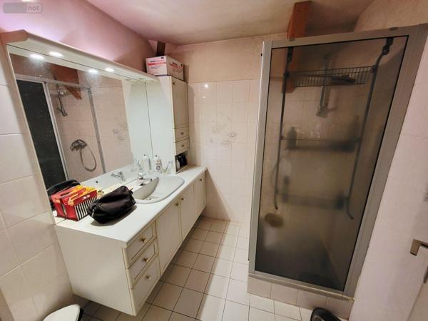 Maison à restaurer à vendre à Ussel en Corrèze (19200), ref : um 1304