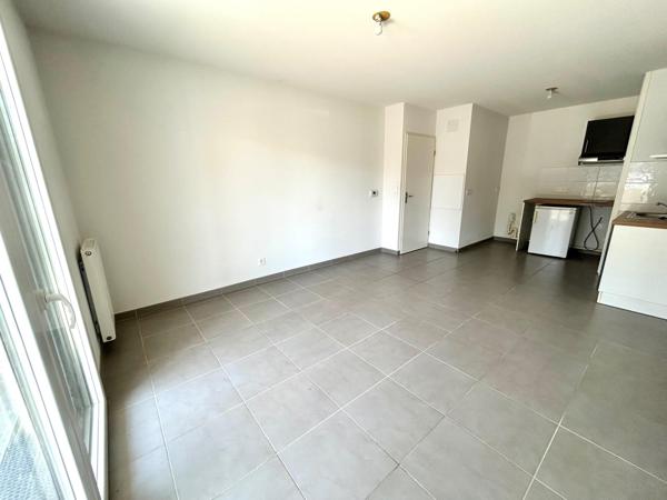 T2 avec balcon et parking