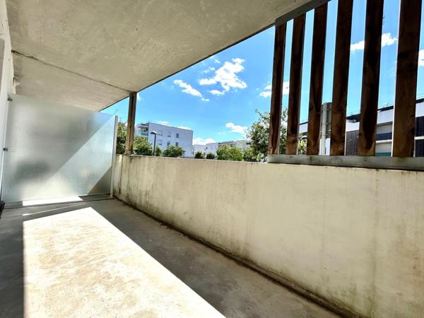 T2 avec balcon et parking