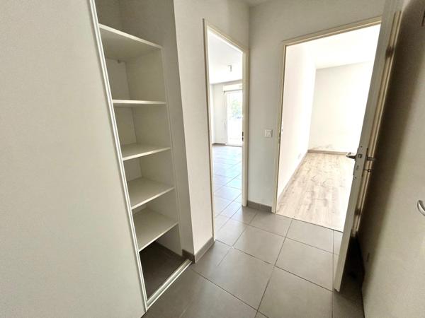 T2 avec balcon et parking