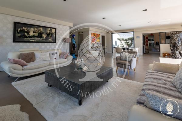 Maison d'exception à vendre à La Flotte - Référence NB463 , La flotte