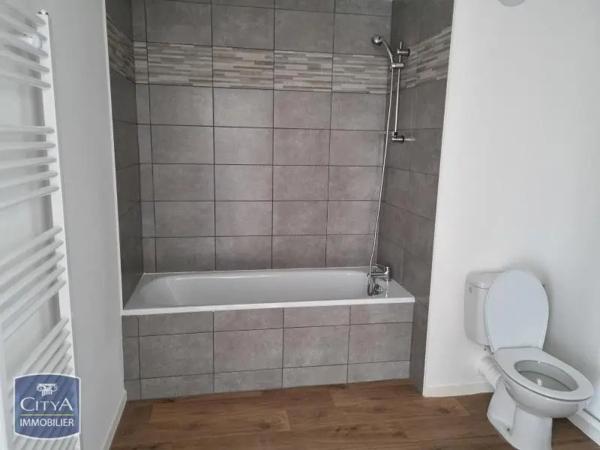 Appartement à louer 2 pièces 43.12m² Concarneau (29900)