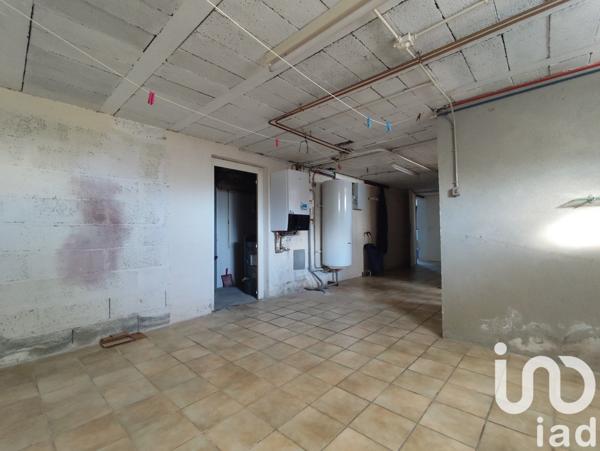 Maison 5 pièces de 131 m² à Clessé (79350)