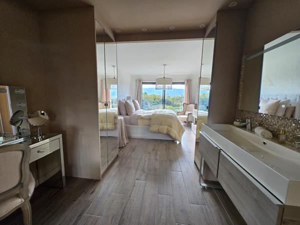 Gordes (84220) PROPRIETE D'EXCEPTION - ELEGANCE ET RAFFINEMENT - GORDES