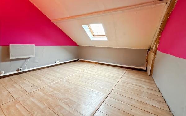 Maison à vendre    3 pièces •  Janville