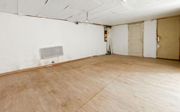 Maison à vendre    3 pièces •  Janville