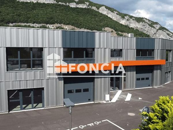 À vendre Local commercial 98.88 m² - Sillingy 74330