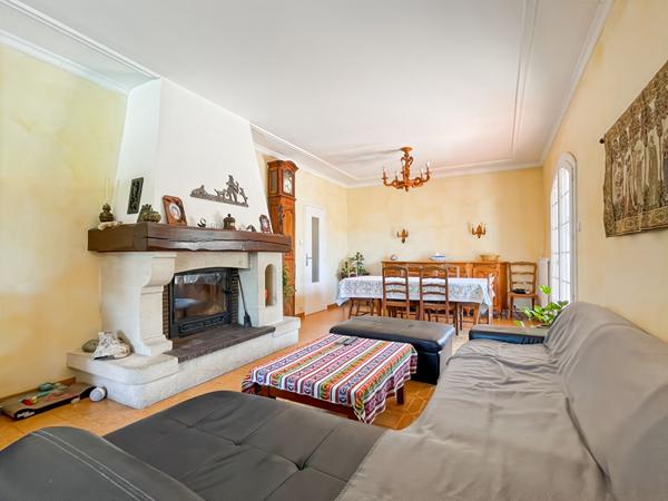 Maison Carry Le Rouet 8 pièce(s) 178.09 m2