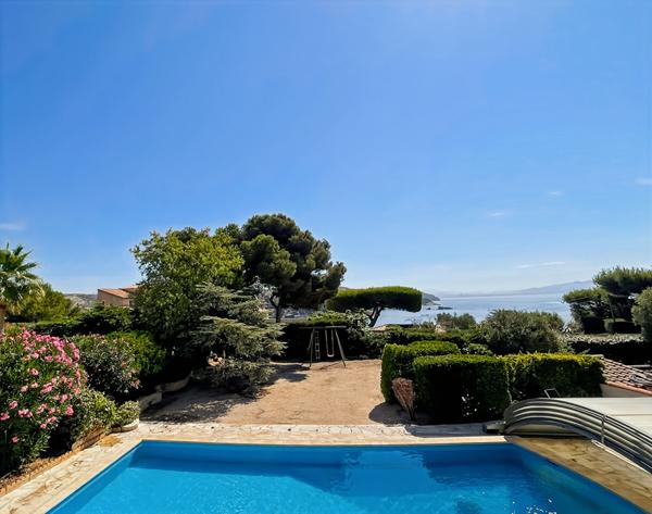 Maison Carry Le Rouet 8 pièce(s) 178.09 m2