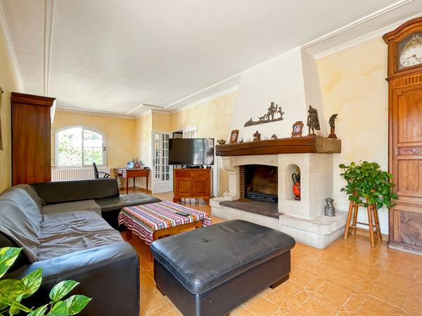 Maison Carry Le Rouet 8 pièce(s) 178.09 m2