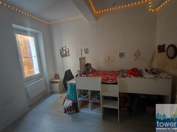 Maison 100 m² à Sigean, 4 chambres