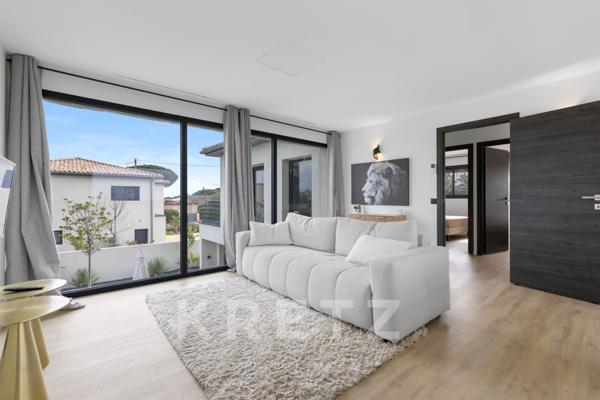 Sainte - Maxime, Villa d'architecte, Sémaphore vue mer.