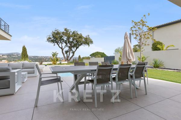 Sainte - Maxime, Villa d'architecte, Sémaphore vue mer.