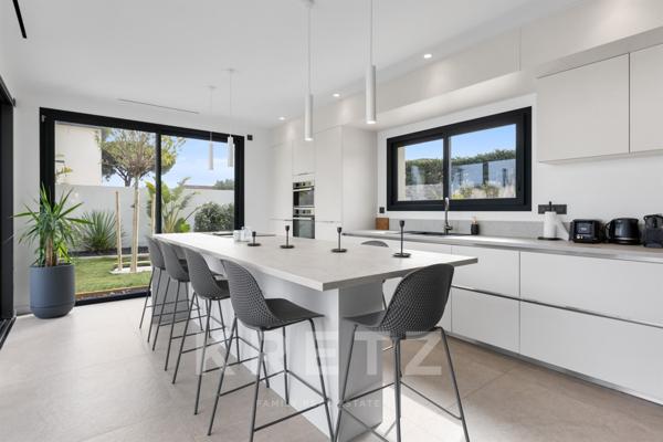 Sainte - Maxime, Villa d'architecte, Sémaphore vue mer.