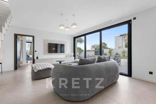 Sainte - Maxime, Villa d'architecte, Sémaphore vue mer.