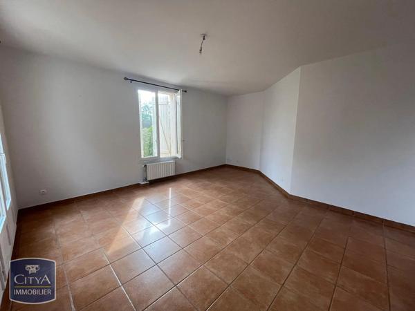 Appartement à louer 4 pièces 84.85m² Sathonay-Camp (69580)