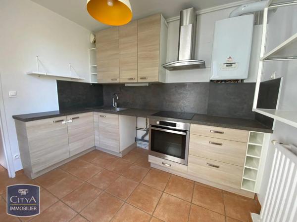 Appartement à louer 4 pièces 84.85m² Sathonay-Camp (69580)