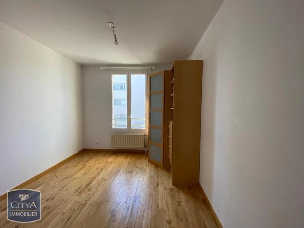 Appartement à louer 4 pièces 84.85m² Sathonay-Camp (69580)