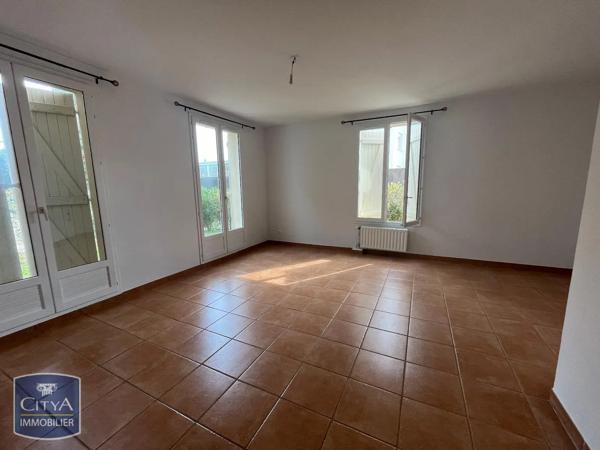 Appartement à louer 4 pièces 84.85m² Sathonay-Camp (69580)