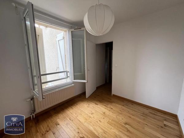 Appartement à louer 4 pièces 84.85m² Sathonay-Camp (69580)