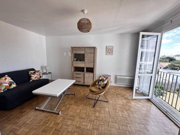 Appartement 1 pièce                                        - 44300 Nantes Réf : 12260