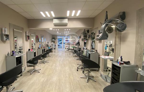 ROMANS HYPER CENTRE. FONDS DE COMMERCE SALON DE COIFFURE