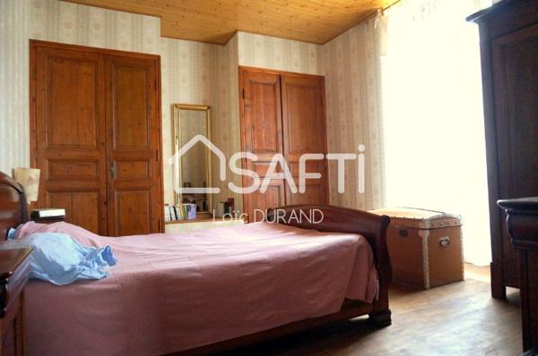 Panneaux solaires, chauffe eau thermodynamique et pompe à  chaleur.